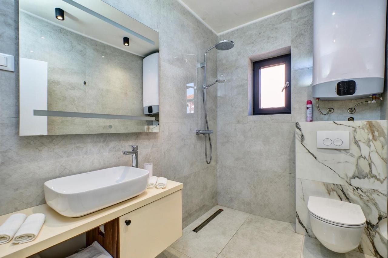 Luxury Apartments Mali Losinj Exterior photo